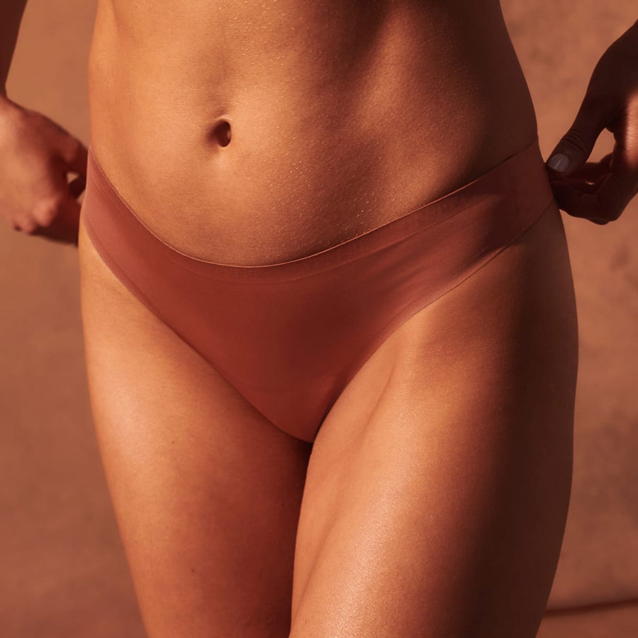 Simply Smooth No Show Thong Terra