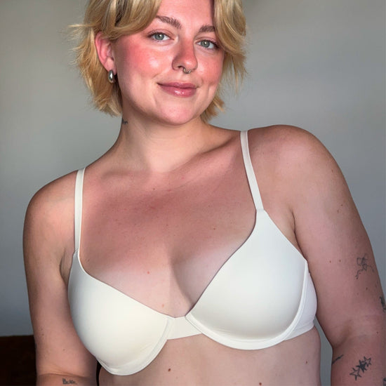 Read the story of: @carly_rahmeier